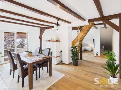 Stilvolle Dachgeschosswohnung mit Galerie und Panoramablick in Saalfelden Stilvolle Dachgeschosswohnung mit Galerie und Panoramablick in Saalfelden