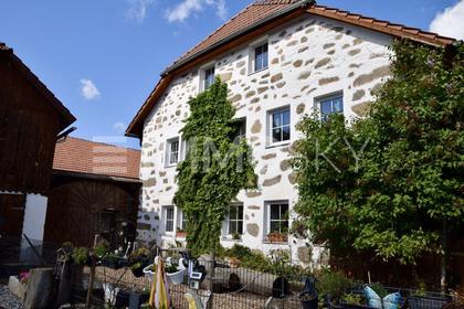 Idyllischer HOF für Landwirtschaft, Mostheurigen, Gästezimmer Idyllischer HOF für Landwirtschaft, Mostheurigen, Gästezimmer