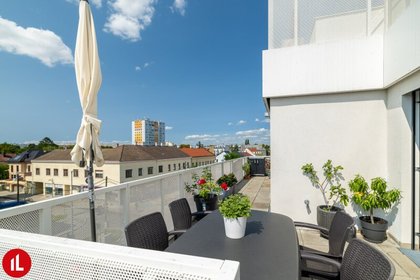 Moderne Stadtwohnung mit traumhafter Terrasse | Ihr neues Zuhause in Schwechat! Moderne Stadtwohnung mit traumhafter Terrasse | Ihr neues Zuhause in Schwechat!