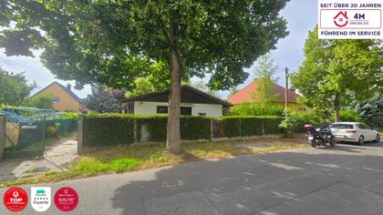 Einfamilienhaus auf 870 m² Grundstück ? ideal für die Bebauung mit bis zu 3 Häusern und 700 m² Nutzfläche Einfamilienhaus auf 870 m² Grundstück ? ideal für die Bebauung mit bis zu 3 Häusern und 700 m² Nutzfläche