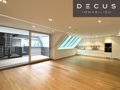 RESIDIEREN AM STADTPARK | ELEGANTE DACHGESCHOSSWOHNUNG | RUHIGE HOFSEITIGE 12 m2 TERRASSE | 4 ZIMMER | 2 BÄDER RESIDIEREN AM STADTPARK | ELEGANTE DACHGESCHOSSWOHNUNG | RUHIGE HOFSEITIGE 12 m2 TERRASSE | 4 ZIMMER | 2 BÄDER