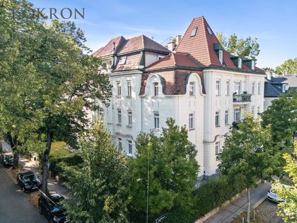 Repräsentative Altbau-Residenz im Herzen Hietzings - mit 2 Balkonen und Gartennutzung