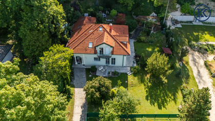 Häuser in 2123 Hautzendorf