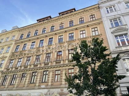 Ansprechende Altbauwohnung in urbaner Lage! Ansprechende Altbauwohnung in urbaner Lage!