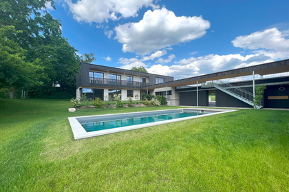 TRAUNSTEINPANORAMA PUR! Modern wohnen neu definiert TRAUNSTEINPANORAMA PUR! Modern wohnen neu definiert