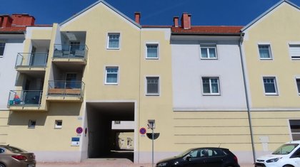 Helle 2-Zimmerwohnung mit Loggia Richtung Süden - HIRTENBERG Helle 2-Zimmerwohnung mit Loggia Richtung Süden - HIRTENBERG