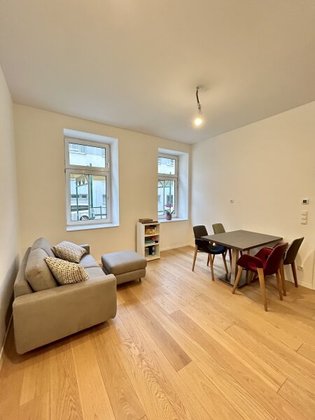 BEFRISTETE ANLEGERWOHNUNG IN TOP SANIERTEM ALTBAUJUWEL BEFRISTETE ANLEGERWOHNUNG IN TOP SANIERTEM ALTBAUJUWEL