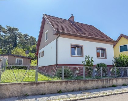 Häuser in 2452 Mannersdorf am Leithagebirge