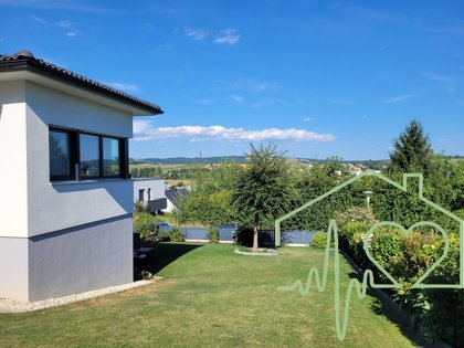 Einziehen & Wohlfühlen - Ihr Traumhaus in Pinkafeld: 4 Zimmer, Terrasse, Garage und viel Platz!