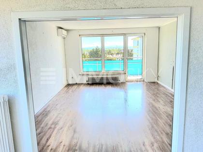 Großer Wohntraum mit Top Aussicht vom Balkon in zentraler Lage Großer Wohntraum mit Top Aussicht vom Balkon in zentraler Lage