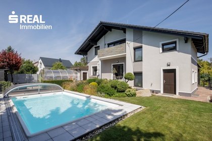 Urlaubsfeeling mit wunderschönem Haus - Pool & Traumgarten - Wohnen auf höchstem Niveau