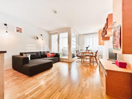 Stellplatz und Loggia - Top geschnitten und modern! Stellplatz und Loggia - Top geschnitten und modern!