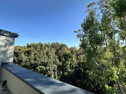 Helle Dachgeschoßwohnung mit südseitiger Terrasse & Grünblick | 2 Zimmer | ERSTBEZUG Helle Dachgeschoßwohnung mit südseitiger Terrasse & Grünblick | 2 Zimmer | ERSTBEZUG