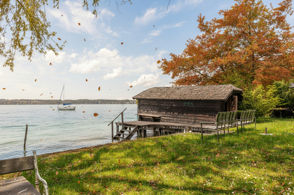 Einmalige Gelegenheit! Seeliegenschaft mit Bootshaus am wunderschönen Attersee Einmalige Gelegenheit! Seeliegenschaft mit Bootshaus am wunderschönen Attersee