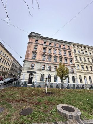 Charmante 3-Zimmer-Wohnung in 1150 Wien ? 700 Meter zum Westbahnhof | 1100 Meter zur Mariahilferstraße/Einkaufsstraße Charmante 3-Zimmer-Wohnung in 1150 Wien ? 700 Meter zum Westbahnhof | 1100 Meter zur Mariahilferstraße/Einkaufsstraße