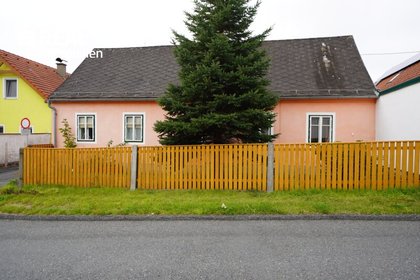 Häuser in 3812 Groß-Siegharts