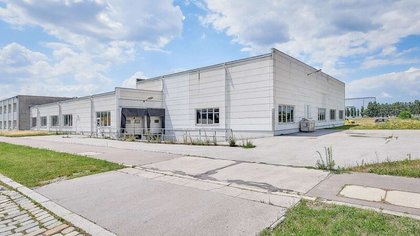 Halle mit 700qm Nutzfläche und Nebenräume in 1210 Wien ? ideal für Lager, Produktion und Logistik Halle mit 700qm Nutzfläche und Nebenräume in 1210 Wien ? ideal für Lager, Produktion und Logistik