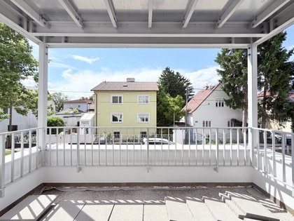 Provisionsfreier Erstbezug! Dreizimmerwohnung mit Balkon und Garagenplatz Provisionsfreier Erstbezug! Dreizimmerwohnung mit Balkon und Garagenplatz