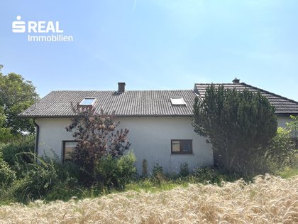 Ehemaliges Bauernhaus mit neuem Zubau und romantischem Garten