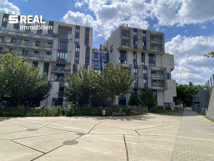 Tolle Familienwohnung mit Loggia - perfekte Lage, ruhig und grün