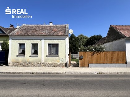 Renovierungsbedürftiges Landhaus in Hadres - Perfekt für Naturliebhaber! 51 m², 3 Zimmer, mit ca. 226 m² großem Garten