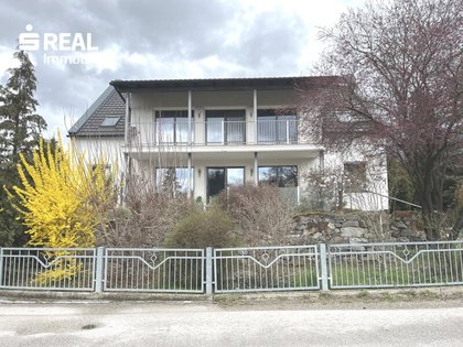 modernes Zweifamilienhaus mit großem Raumangebot in der Wachau modernes Zweifamilienhaus mit großem Raumangebot in der Wachau
