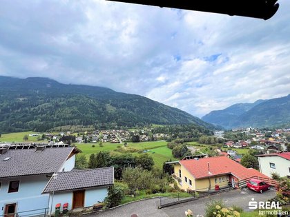 Top Gelegenheit! Großzügiges, saniertes Wohnhaus mit Blick über Radenthein- vielfältige Nutzungsmöglichkeiten!