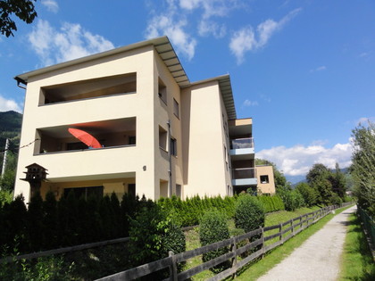 INVESTMENT ODER EIGENNUTZUNG - ATTRAKTIVE GARTEN- UND TERRASSENWOHNUNG- UNVERBAUBARER BLICK NAHE STADTZENTRUM - 3 Zimmer-Stadtwohnung in St. Johann im Pongau - Ski amadé