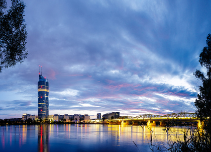 MILLENNIUM TOWER - Büroflächen mit Weitblick !