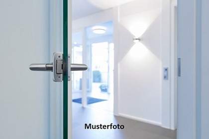 Büroeinheit - Versteigerungsobjekt - Büroeinheit - Versteigerungsobjekt -