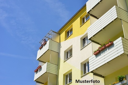 3-Zimmer-Wohnung mit Terrasse, Gartenanteil und Stellplatz