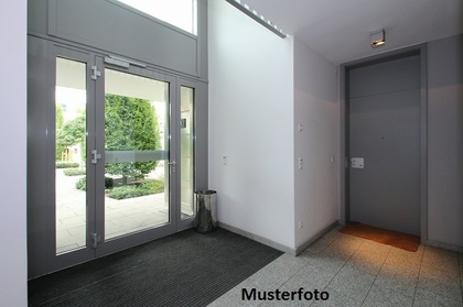 Neuwertige Maisonette-Wohnung mit Balkon