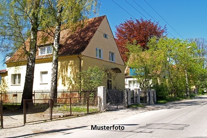 +++ Einfamilienhaus mit Nebengebäude +++