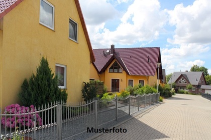 +++ Einfamilienhaus mit Terrasse und Garten +++