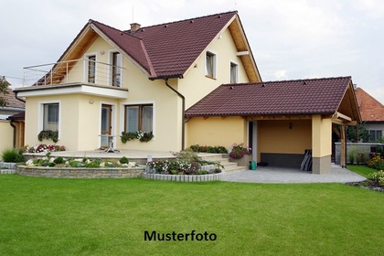 +++ Einfamilienhaus mit Terrasse und Garten +++