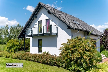 Häuser in 8230 Oberlungitz