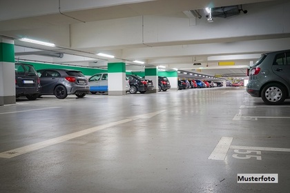 Pkw-Stellplatz im Stapelparker Pkw-Stellplatz im Stapelparker