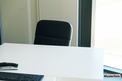 Büro- und Geschäftsgebäude mit Gastronomieräumlichkeiten Büro- und Geschäftsgebäude mit Gastronomieräumlichkeiten