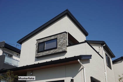 +++ Sehr gepflegtes 2-Familienhaus mit Garten und Terrasse +++ +++ Sehr gepflegtes 2-Familienhaus mit Garten und Terrasse +++