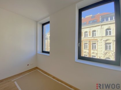 Revitalisierte 2-Zimmer Altbauwohnung mit hochwertiger Verglasung und Zentralheizung via Fernwärme Revitalisierte 2-Zimmer Altbauwohnung mit hochwertiger Verglasung und Zentralheizung via Fernwärme