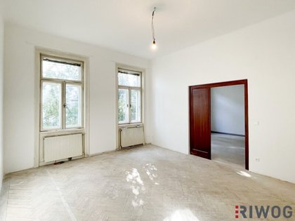 Stilaltbau Richtung Innenhof | Sanierungsbedürftige helle 4-5 Zimmer | 150m zum Schloss Schönbrunn | 2 Min. zur U4 Stilaltbau Richtung Innenhof | Sanierungsbedürftige helle 4-5 Zimmer | 150m zum Schloss Schönbrunn | 2 Min. zur U4