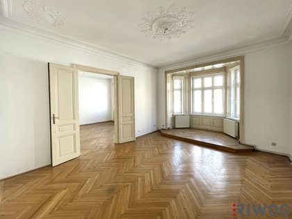 150m zum Schloss Schönbrunn | Heller Stilaltbau mit Erker | 2 Min. zur U4 150m zum Schloss Schönbrunn | Heller Stilaltbau mit Erker | 2 Min. zur U4