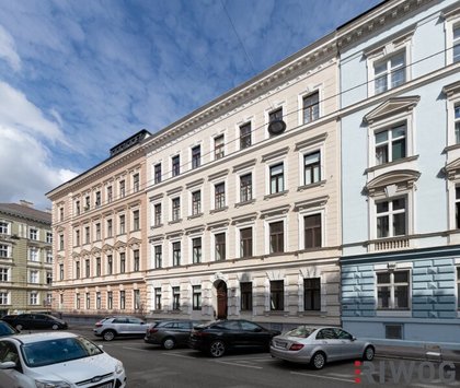 RARITÄT | Gewerbliches Apartment mit baubewilligter Planung | Komplett hofseitig | Bestlage in Gehweite zum 1. Bezirk | Repräsentatives Jahrhundertwendehaus RARITÄT | Gewerbliches Apartment mit baubewilligter Planung | Komplett hofseitig | Bestlage in Gehweite zum 1. Bezirk | Repräsentatives Jahrhundertwendehaus