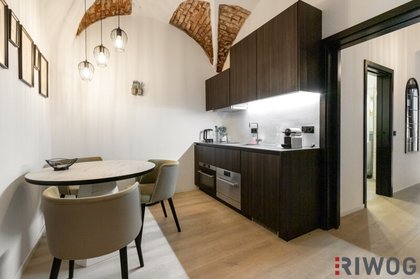 Stilvoller 37 m²-Altbau in 1190 – Gewölbedecken, Designbad & Einbauküche – Wohnen beim Weingarten Stilvoller 37 m²-Altbau in 1190 – Gewölbedecken, Designbad & Einbauküche – Wohnen beim Weingarten