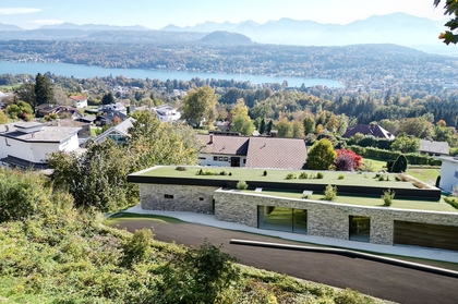 Baugrundstück mit eindrucksvollem See- und Bergblick