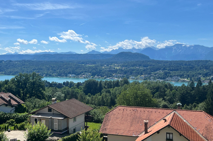 Traumhafte Seeblick-Wohnung oberhalb von Velden Traumhafte Seeblick-Wohnung oberhalb von Velden