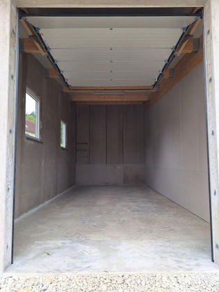 Lagerfläche - Halle - Garage XXL - Wohnwagengarage - Bootsgarage zu vermieten Lagerfläche - Halle - Garage XXL - Wohnwagengarage - Bootsgarage zu vermieten