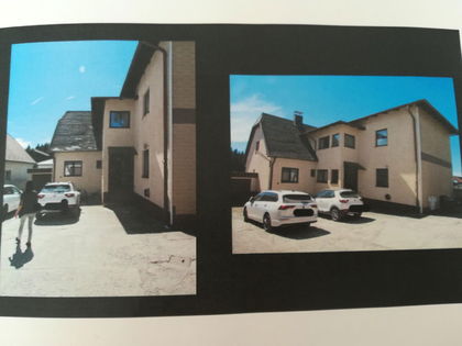 Zweifamilienwohnhaus in ruhiger Wohnsiedlung Zweifamilienwohnhaus in ruhiger Wohnsiedlung