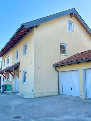 ruhig gelegene Doppelhaushälfte + Garage mit niedrigen Betriebskosten ruhig gelegene Doppelhaushälfte + Garage mit niedrigen Betriebskosten