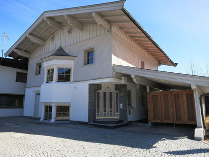 Häuser in 6393 Sankt Ulrich am Pillersee